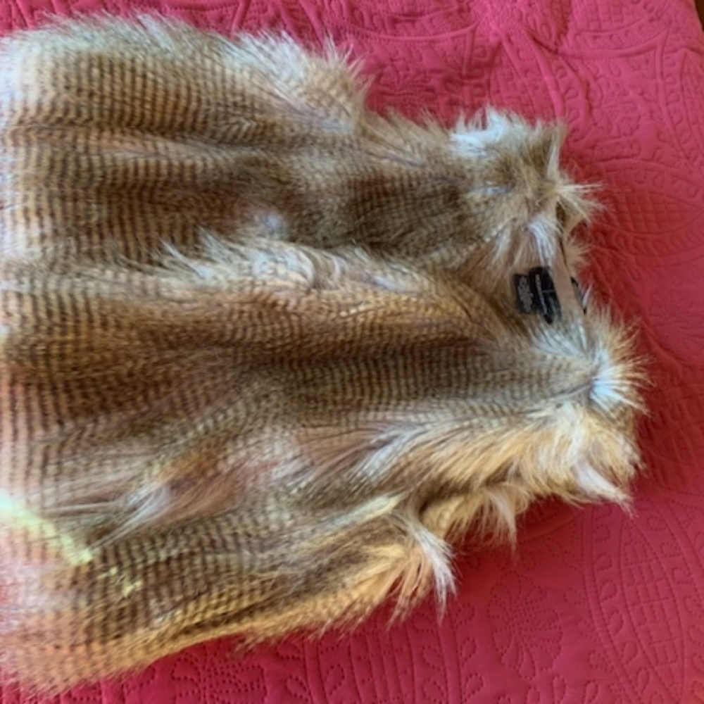 Moda vest, faux fur beige colors, medium ,  new
